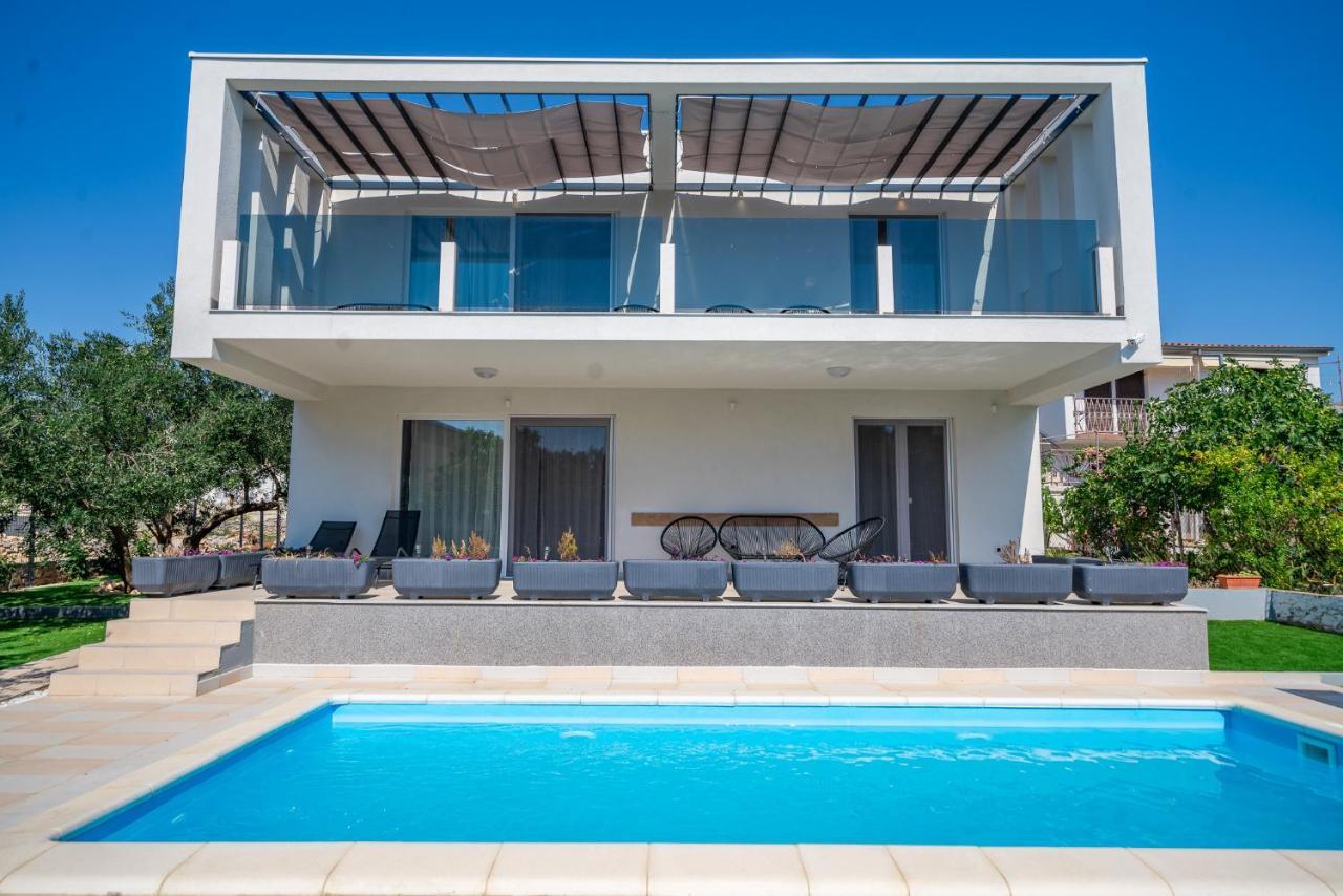 Wonderhouse Sovlja Villa ตรีบูนย์ ภายนอก รูปภาพ