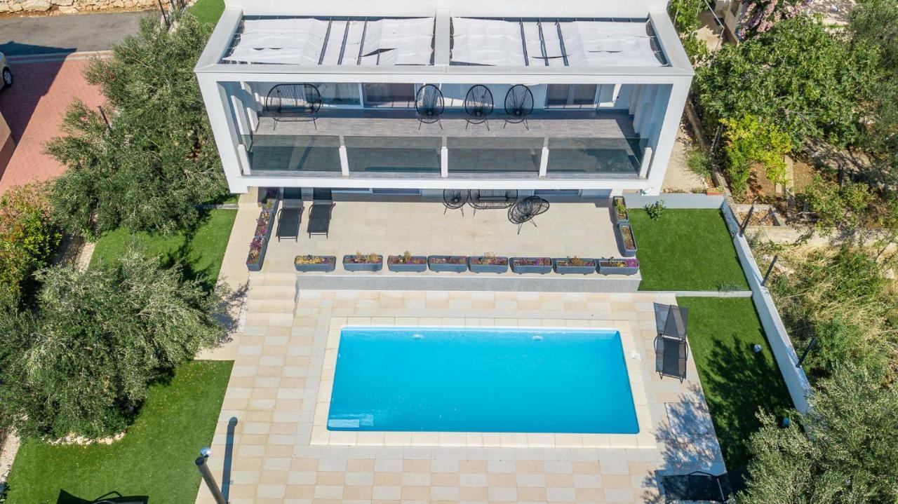 Wonderhouse Sovlja Villa ตรีบูนย์ ภายนอก รูปภาพ