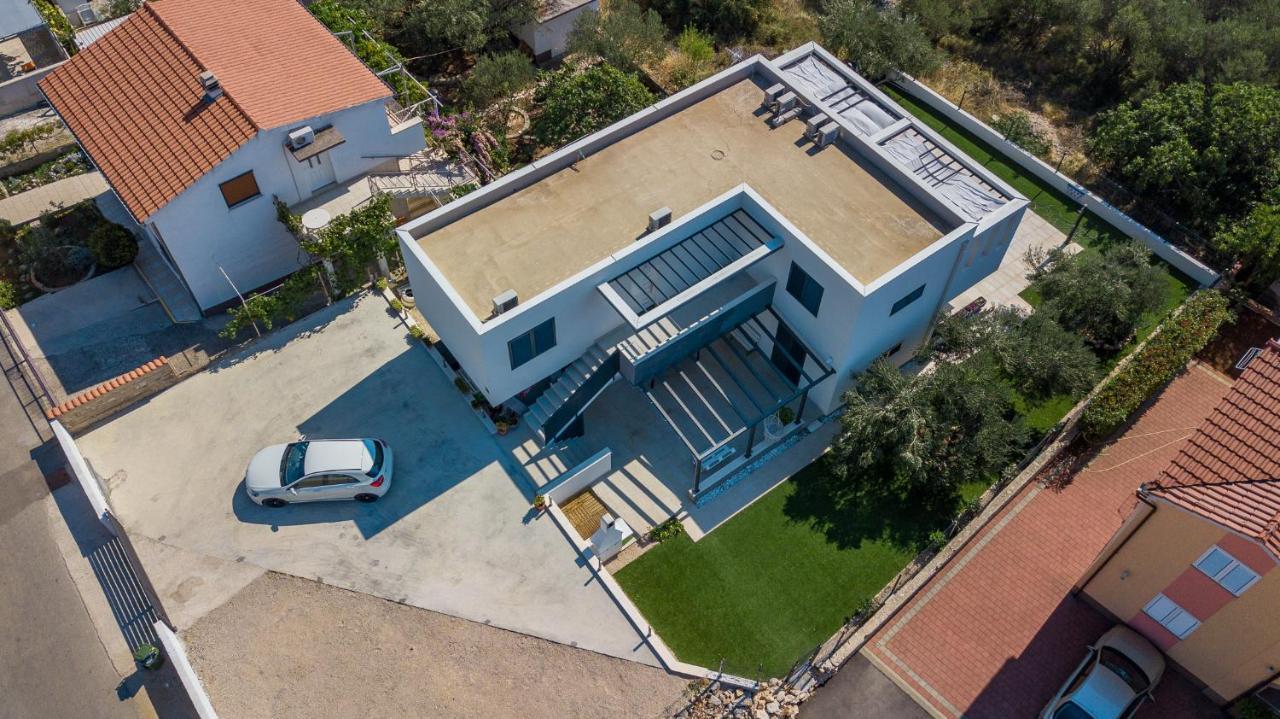 Wonderhouse Sovlja Villa ตรีบูนย์ ภายนอก รูปภาพ